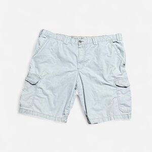 Eddie Bauer light blue zip up size 42 shorts
